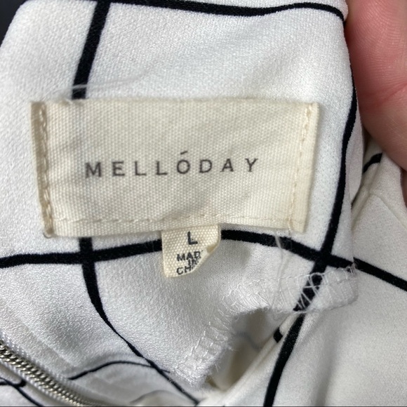 Anthro Melloday Windowpane V-Neck Cuff Sleeves Back Zip Knit Top white/black - Picture 10 of 13